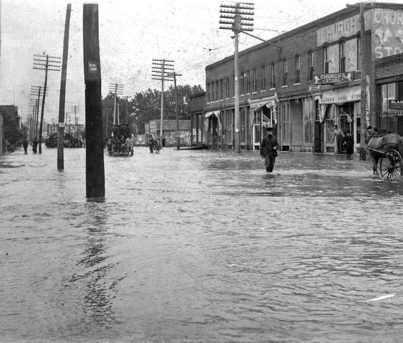 Iowa, electrical line, horse and buggy, Main Streets & Town Squares, store, road, Lemberger, LeAnn, sign, Ottumwa, IA, history of Iowa, Floods, Iowa History