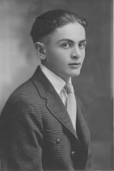 Cigrand, Mariann, Iowa History, high school, Iowa, history of Iowa, graduation, Portraits - Individual, IA