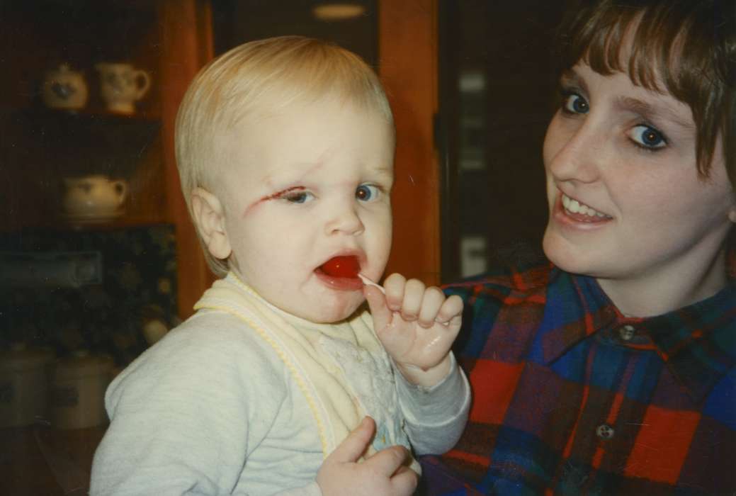 lollipop, injury, sucker, Carpenter, Jolene, Iowa History, Families, history of Iowa, Dubuque, IA, Iowa, cut, Children