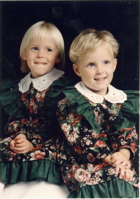 Portraits - Group, Iowa, floral, Boehm, Pam, Children, dress, sibling, Boone, IA, blonde, history of Iowa, Iowa History