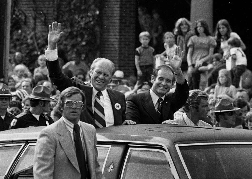 governor, politician, security, tie, bob ray, Iowa, Lemberger, LeAnn, iowa state fair, Fairs and Festivals, history of Iowa, Iowa History, sunroof, Civic Engagement, Motorized Vehicles, crowd, gerald ford, Des Moines, IA, police, Children, president