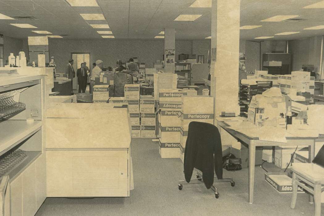 history of Iowa, Iowa History, light, Businesses and Factories, business, Waverly, IA, chair, office, Iowa, correct date needed, people, Waverly Public Library, suit, Labor and Occupations
