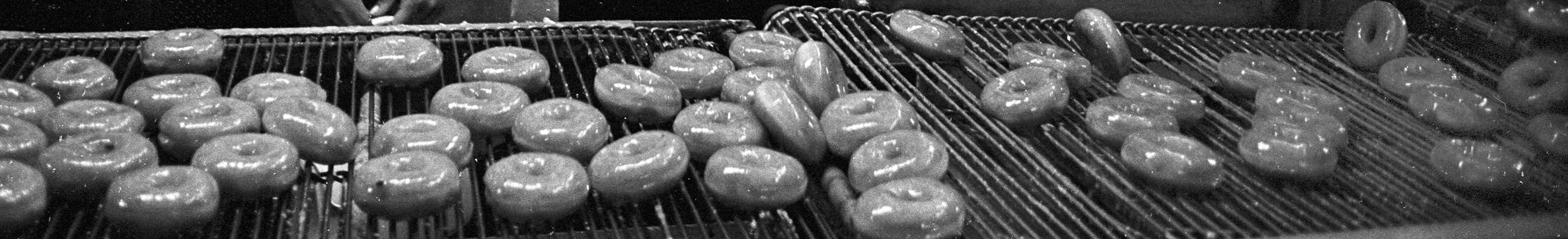 rack, history of Iowa, Iowa History, Ottumwa, IA, bakery, Businesses and Factories, donut, Iowa, Lemberger, LeAnn, Food and Meals