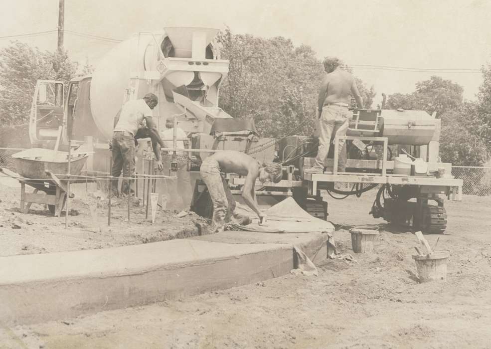 Waverly Public Library, history of Iowa, Iowa History, bucket, Motorized Vehicles, race track, Waverly, IA, wheelbarrow, Iowa, correct date needed, construction, construction crew, Labor and Occupations