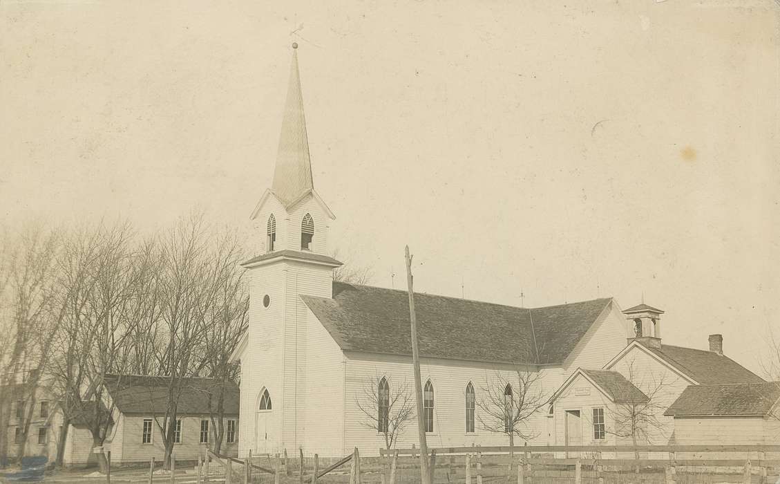 Readlyn, IA, post card, Religious Structures, history of Iowa, postcard, window, Iowa, correct date needed, Waverly Public Library, Iowa History, fence, roof, wooden fence, tree