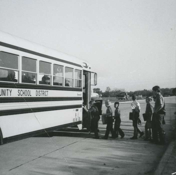 Glaza, Dave, history of Iowa, Iowa History, Motorized Vehicles, Iowa, Cedar Rapids, IA, bus, Schools and Education, Children