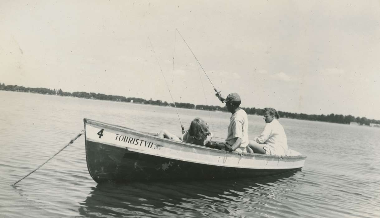 lake, Clear Lake, IA, history of Iowa, McMurray, Doug, boat, Iowa, Lakes, Rivers, and Streams, fishing, fishing pole, Iowa History, Outdoor Recreation