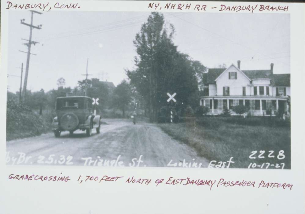 car, Archives & Special Collections, University of Connecticut Library, Iowa, Danbury, CT, history of Iowa, Iowa History