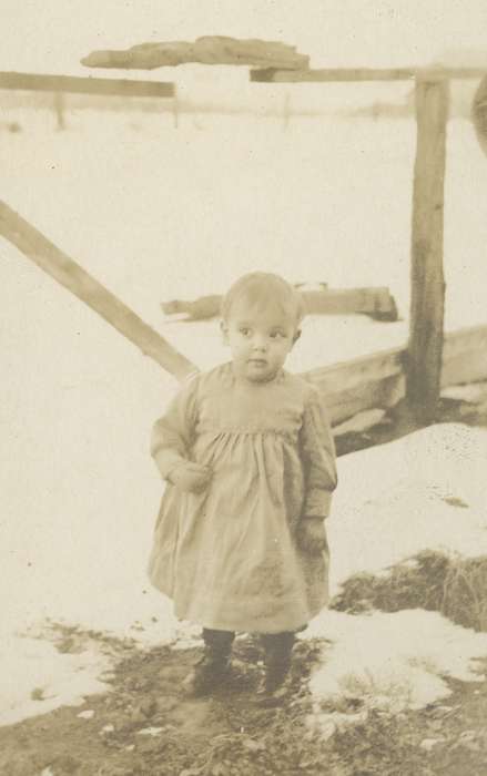 baby, IA, Spilman, Jessie Cudworth, history of Iowa, snow, Iowa, dress, Portraits - Individual, Iowa History, Children, eyes, Winter