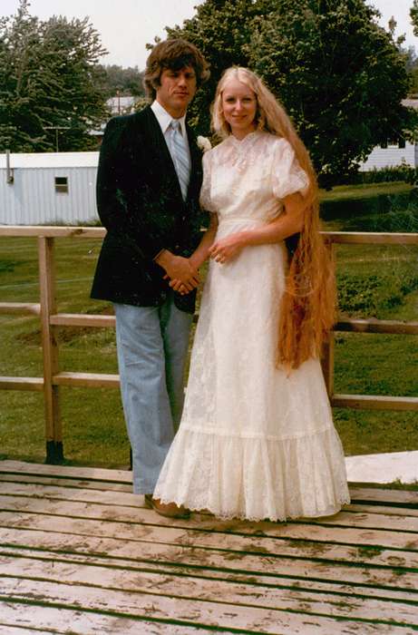 Portraits - Group, history of Iowa, Iowa History, groom, Kringlen, Linda, bride, Iowa, Weddings, hairstyle, Strawberry Point, IA