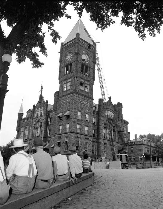 Main Streets & Town Squares, history of Iowa, Iowa History, Ottumwa, IA, Lemberger, LeAnn, Prisons and Criminal Justice, Iowa, Cities and Towns, Labor and Occupations