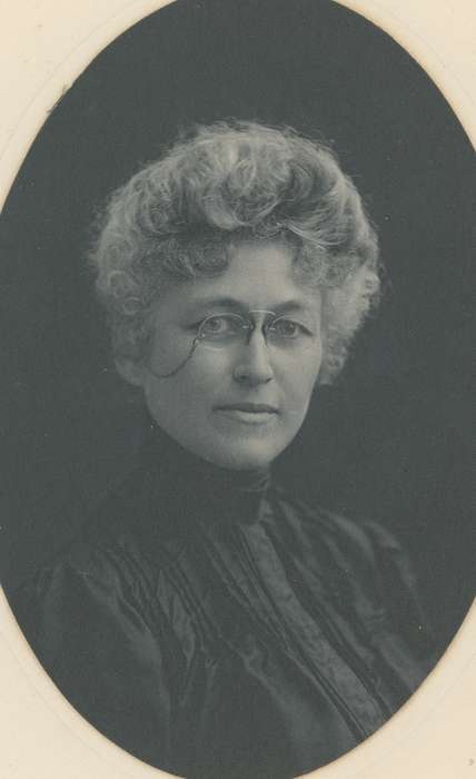 high collar, Iowa History, history of Iowa, Meyer, Sarah, Waverly, IA, portrait, glasses, Iowa, hairstyle, dress, Portraits - Individual