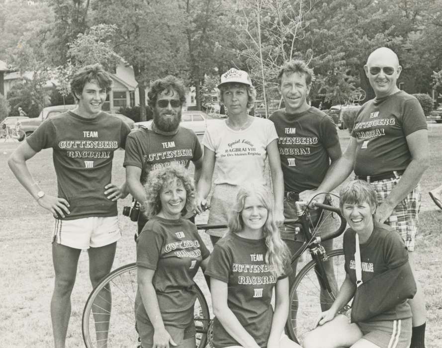 Portraits - Group, Zittergruen, Jenny, ragbrai, history of Iowa, Iowa History, bicycle, Fairs and Festivals, Iowa, Outdoor Recreation, Sports, bike, team, Guttenberg, IA