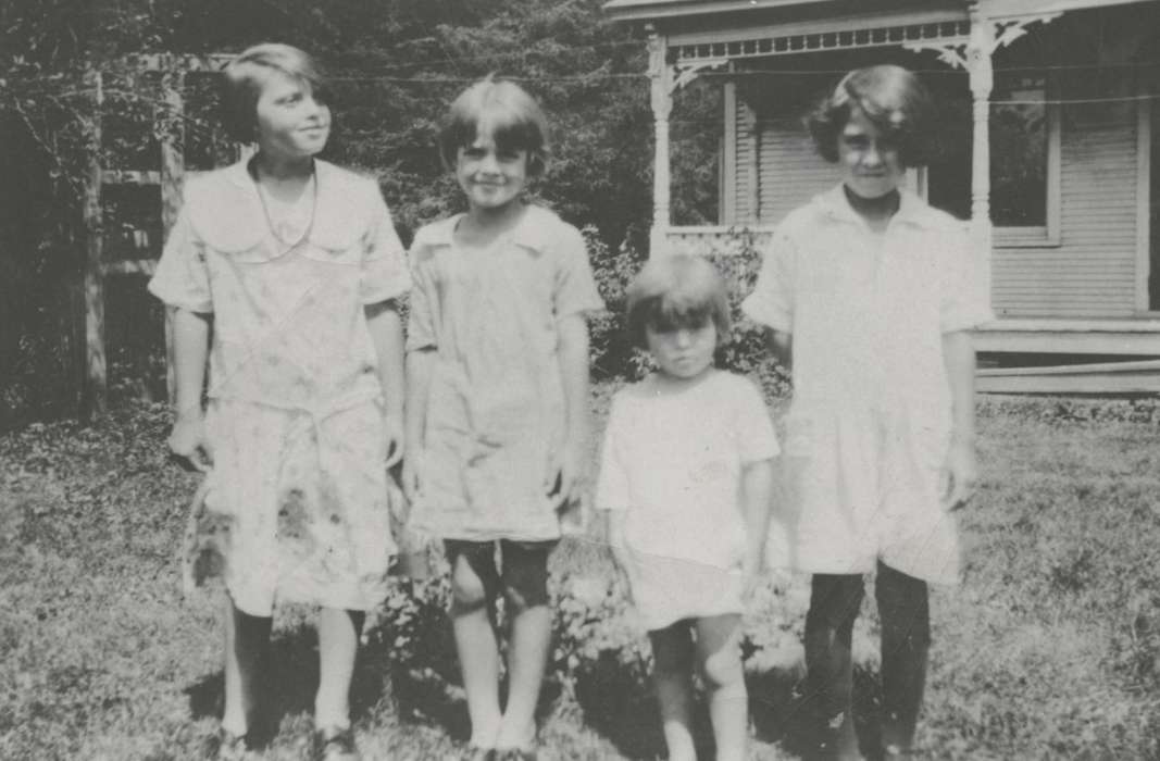 history of Iowa, Iowa History, Families, sisters, Iowa, Cedar Rapids, IA, Vislisel, Dorothy, Children