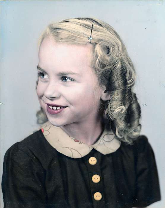 Iowa History, Children, Iowa, history of Iowa, Portraits - Individual, Kringlen, Linda, Oelwein, IA, barrette
