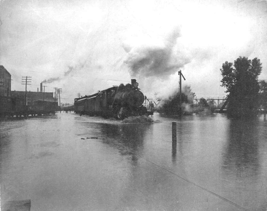 Travel, train, Iowa, Lemberger, LeAnn, Ottumwa, IA, history of Iowa, Floods, Iowa History