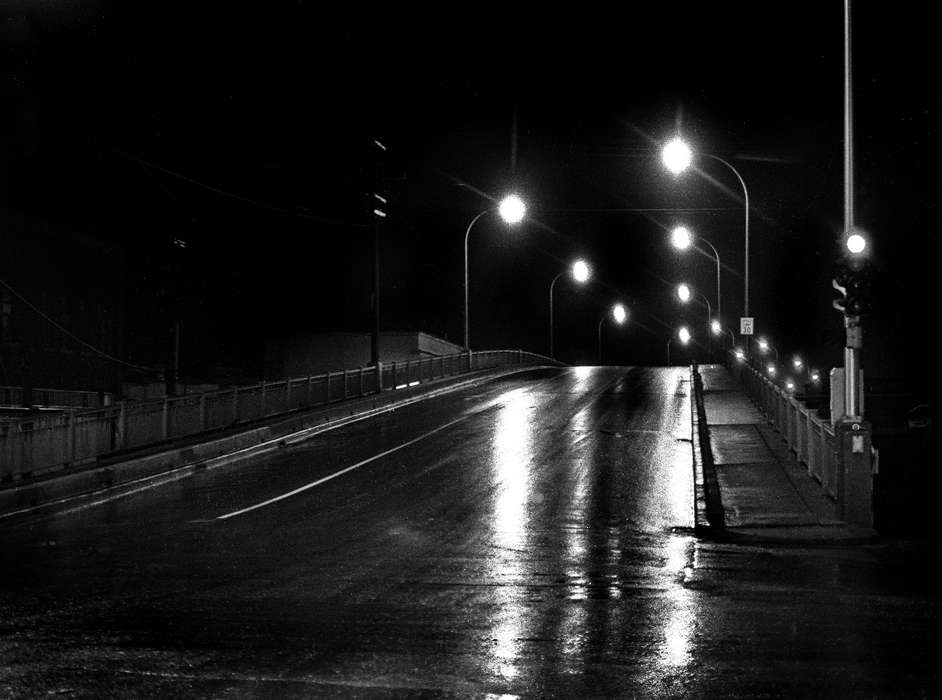 street light, bridge, Cities and Towns, Iowa History, Iowa, Lemberger, LeAnn, Ottumwa, IA, history of Iowa, Main Streets & Town Squares, night sky, rain