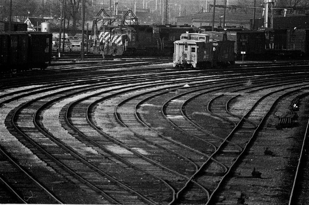 rail car, train, Ottumwa, IA, Iowa, Train Stations, Lemberger, LeAnn, railroad, Cities and Towns, Businesses and Factories, train track, history of Iowa, locomotive, Iowa History