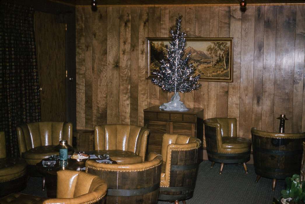 wood paneling, christmas, Iowa History, Iowa, Des Moines, IA, history of Iowa, Campopiano Von Klimo, Melinda, mid-century modern, Homes, christmas tree, Holidays