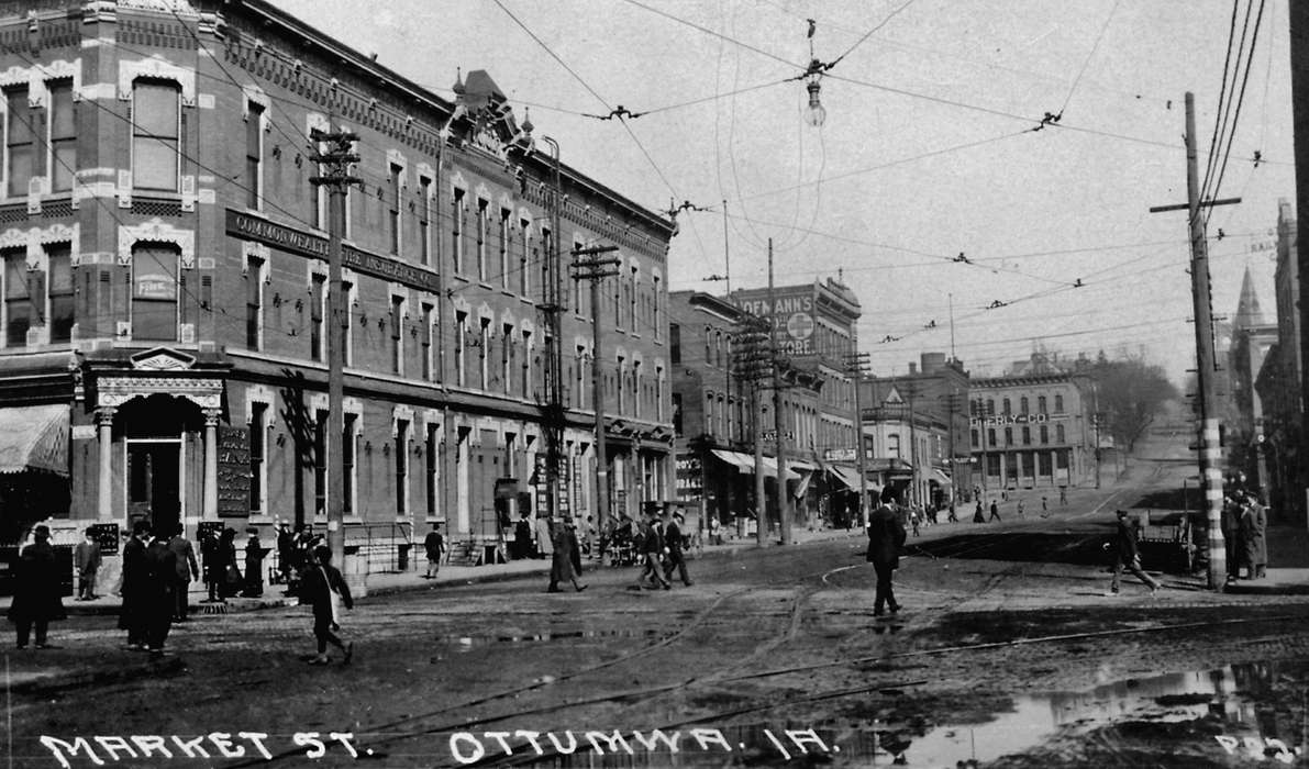 mainstreet, Iowa, Lemberger, LeAnn, Cities and Towns, Ottumwa, IA, history of Iowa, Main Streets & Town Squares, Iowa History