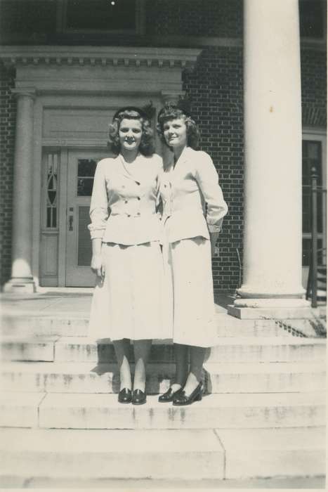 Portraits - Group, bartlett hall, Cedar Falls, IA, women, history of Iowa, University of Northern Iowa Museum, Iowa History, uni, iowa state teachers college, fashion, Iowa, Schools and Education, university of northern iowa