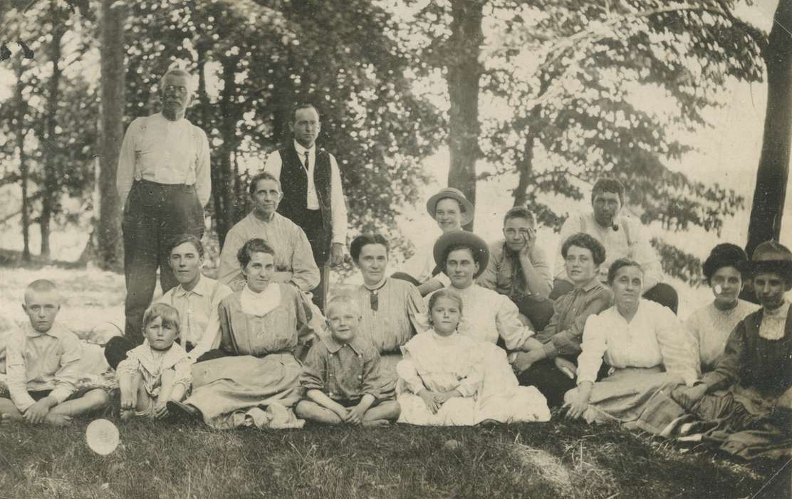 Portraits - Group, Iowa, hat, Cook, Mavis, Families, Leisure, Children, forest, Charles City, IA, history of Iowa, Iowa History