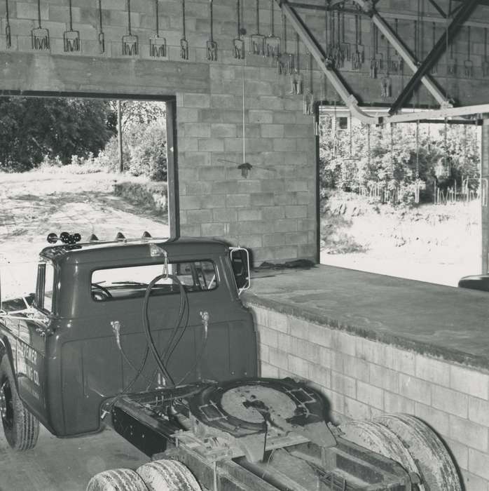 Motorized Vehicles, Waverly Public Library, Iowa History, IA, truck, Iowa, history of Iowa