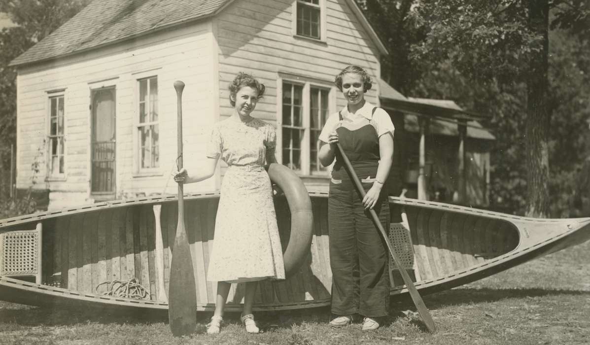 Portraits - Group, Iowa History, paddles, Iowa, Webster City, IA, McMurray, Doug, Outdoor Recreation, women, canoe, Homes, history of Iowa