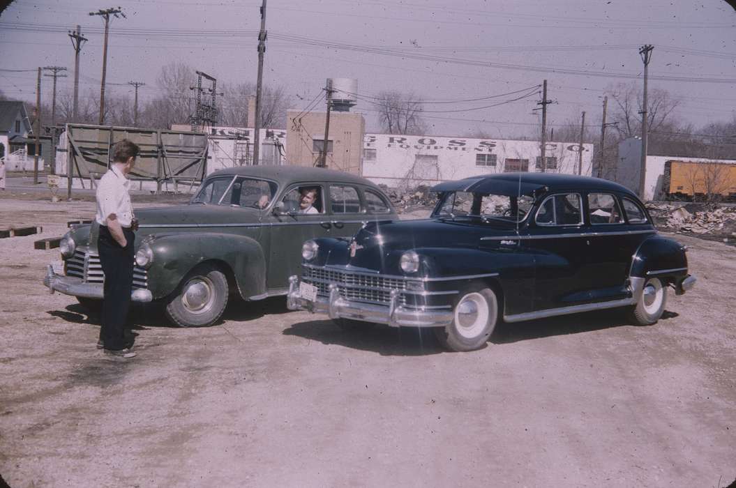 history of Iowa, Sack, Renata, Iowa History, Motorized Vehicles, car, Iowa, Waterloo, IA, hubcap