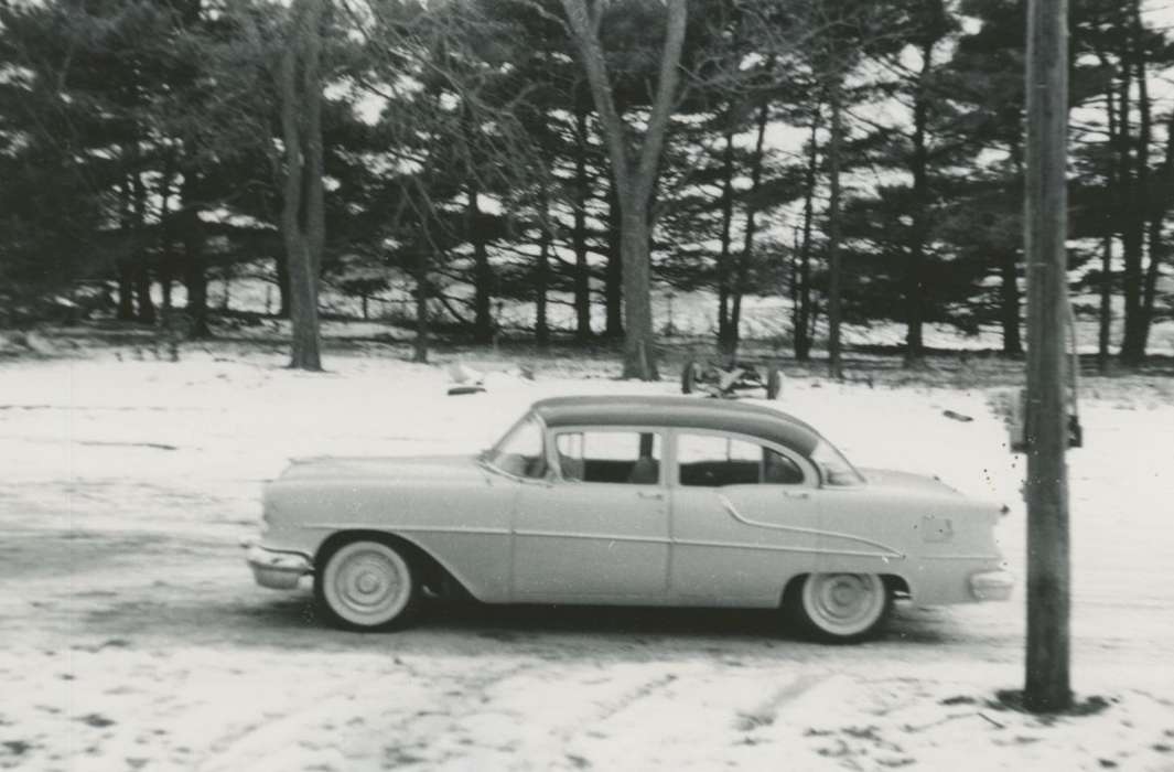 car, Iowa History, Iowa, Motorized Vehicles, Cedar Rapids, IA, Vislisel, Dorothy, snow, history of Iowa, Winter