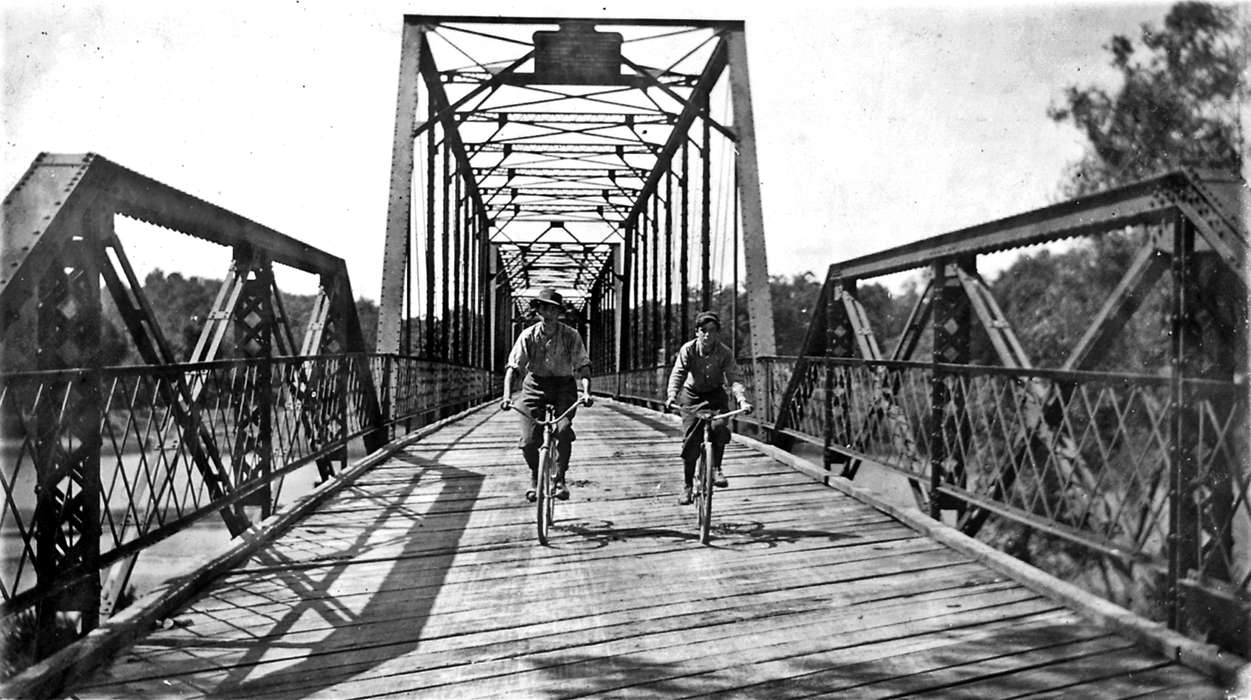 Portraits - Group, bridge, Iowa History, Ottumwa, IA, history of Iowa, bicycle, Lakes, Rivers, and Streams, Iowa, Lemberger, LeAnn, Children