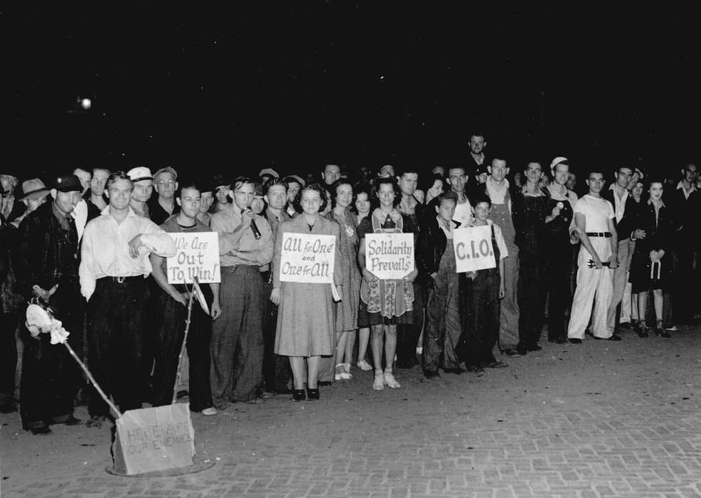 Businesses and Factories, strike, Iowa History, Iowa, Civic Engagement, Lemberger, LeAnn, Labor and Occupations, Ottumwa, IA, meat packing plant, union, Children, history of Iowa, sign