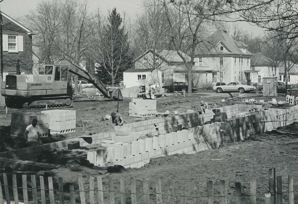 construction, history of Iowa, construction materials, Homes, Waverly, IA, Waverly Public Library, Iowa, car, construction crew, Iowa History, Labor and Occupations