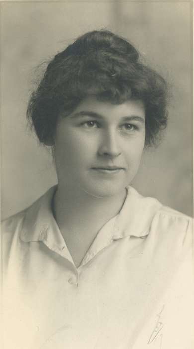 Cedar Falls, IA, women, history of Iowa, University of Northern Iowa Museum, Iowa History, uni, Iowa, hairstyle, university of northern iowa, Portraits - Individual