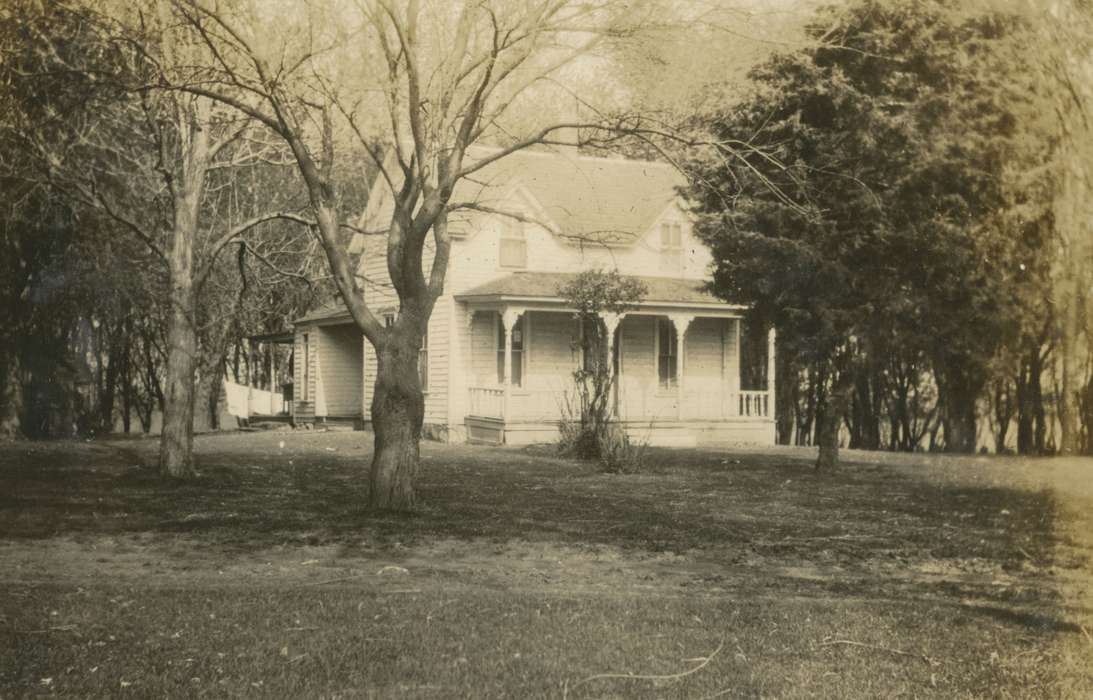 Homes, history of Iowa, Iowa History, Mortenson, Jill, Iowa, Ackley, IA, Farms, house