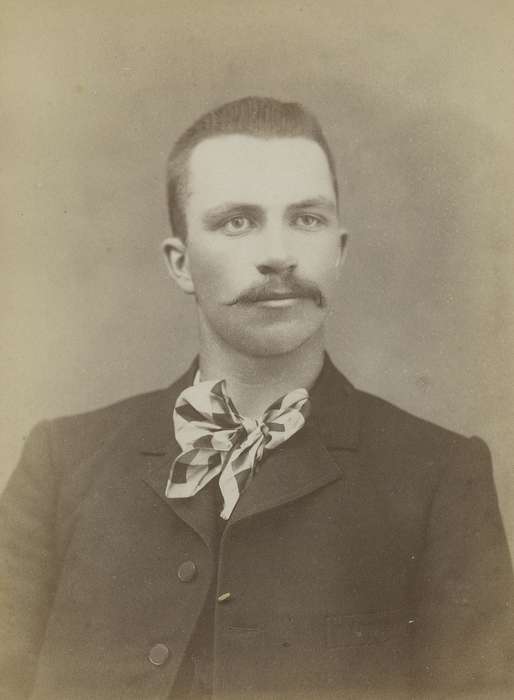 bow tie, history of Iowa, Portraits - Individual, Iowa History, man, cabinet photo, Iowa, Olsson, Ann and Jons, mustache, Des Moines, IA