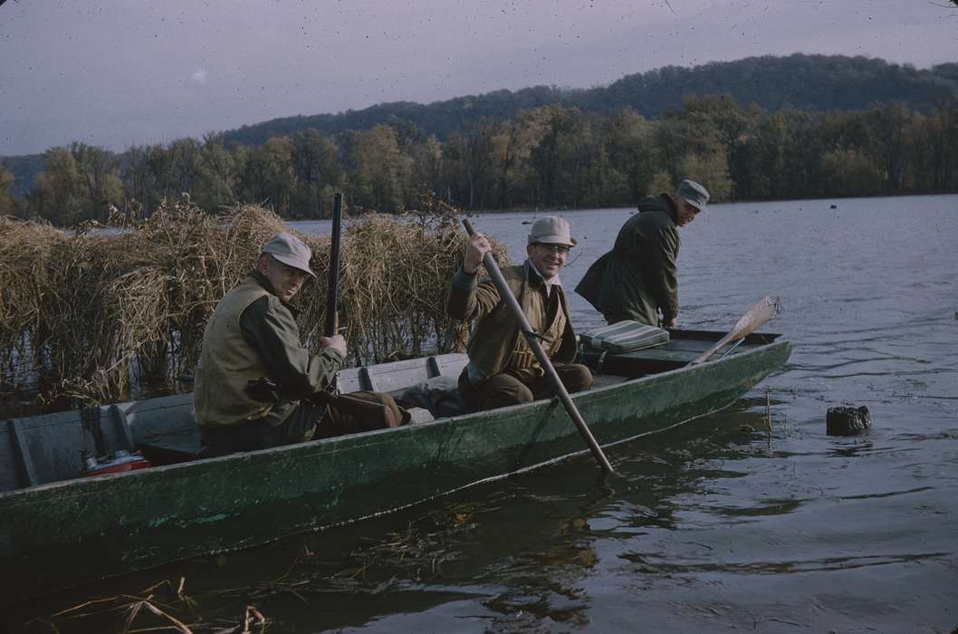 bird hunting, history of Iowa, hunter, boat, hunt, Lakes, Rivers, and Streams, Iowa, Sack, Renata, hunting, NE, IA, Iowa History, Outdoor Recreation