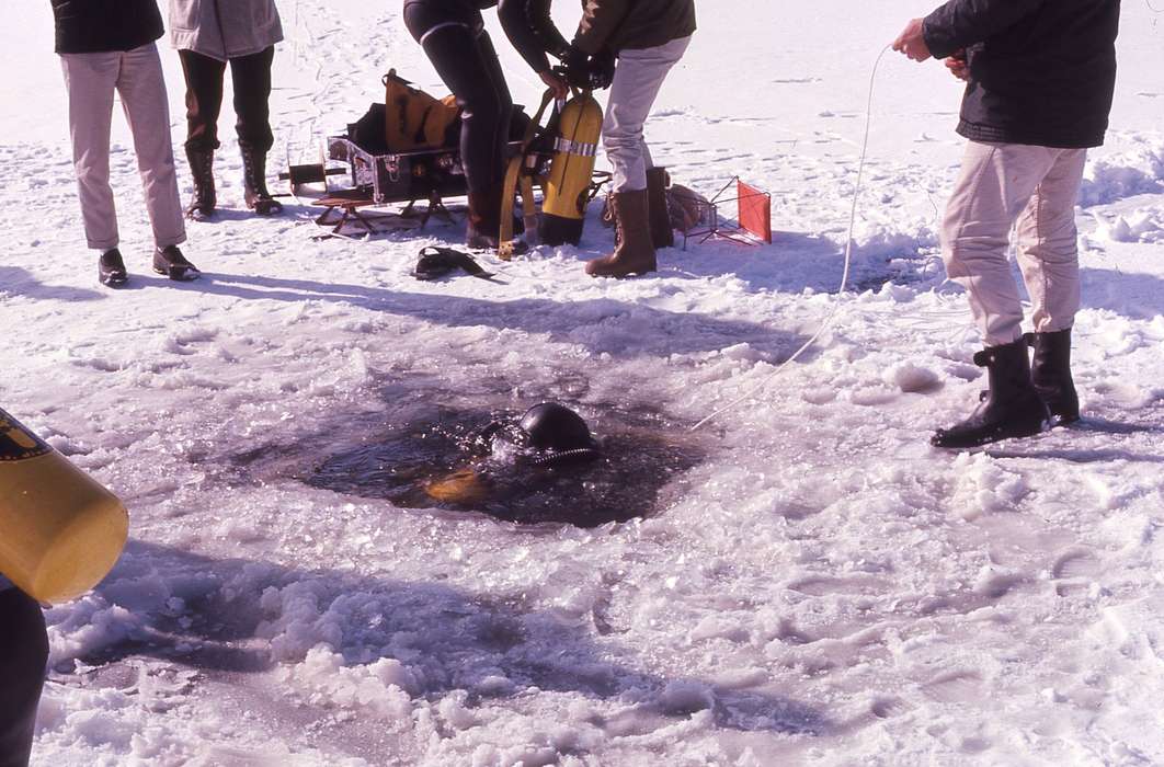 Koscielak, Susan J., Iowa History, scuba, Iowa, ice, lake, frozen, Des Moines, IA, Outdoor Recreation, history of Iowa, Winter