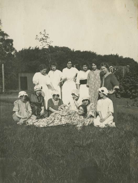 Portraits - Group, history of Iowa, Iowa History, IA, Iowa, LeQuatte, Sue, Schools and Education, Leisure, friend