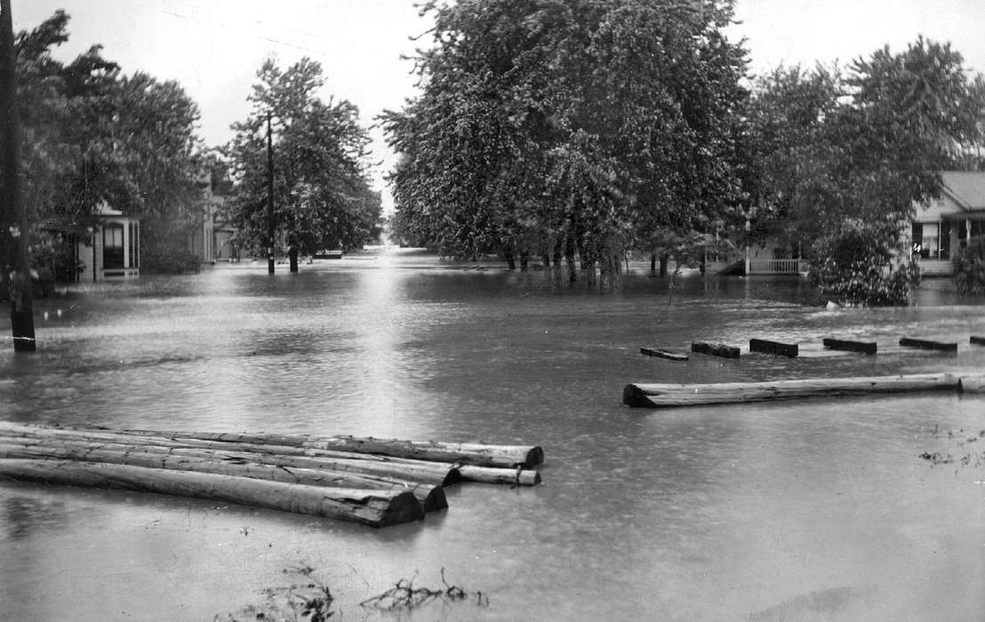 Iowa, Ottumwa, IA, log, Floods, history of Iowa, Lemberger, LeAnn, Iowa History