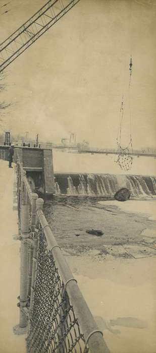 Waverly Public Library, history of Iowa, Iowa History, Iowa, Lakes, Rivers, and Streams, dam, Waverly, IA