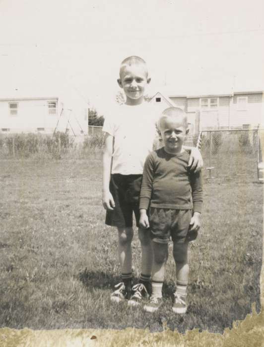 Portraits - Group, history of Iowa, Iowa History, Carpenter-Duede, Kimberley, Families, Iowa, Children, brother, Des Moines, IA