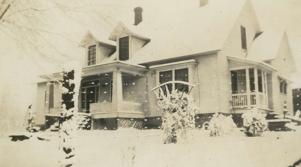 Iowa History, Iowa, Spilman, Jessie Cudworth, windows, porch, yard, Homes, snow, history of Iowa, Winter