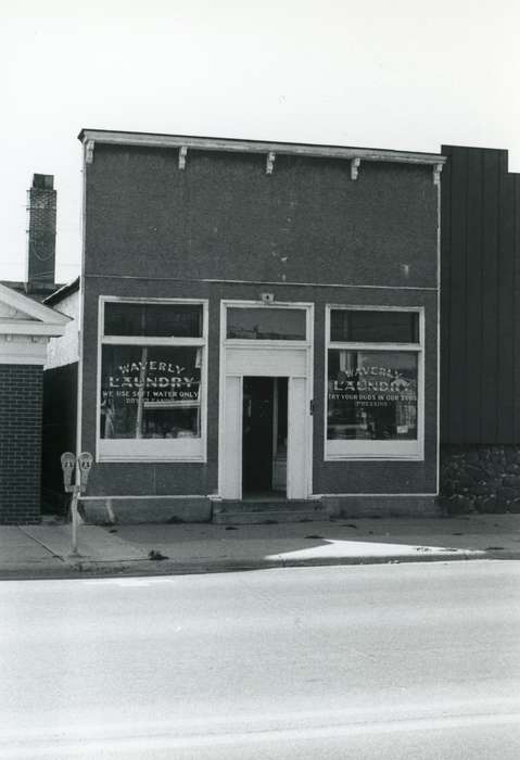 Main Streets & Town Squares, history of Iowa, Iowa History, storefront, laundromat, Businesses and Factories, Iowa, Cities and Towns, Waverly Public Library