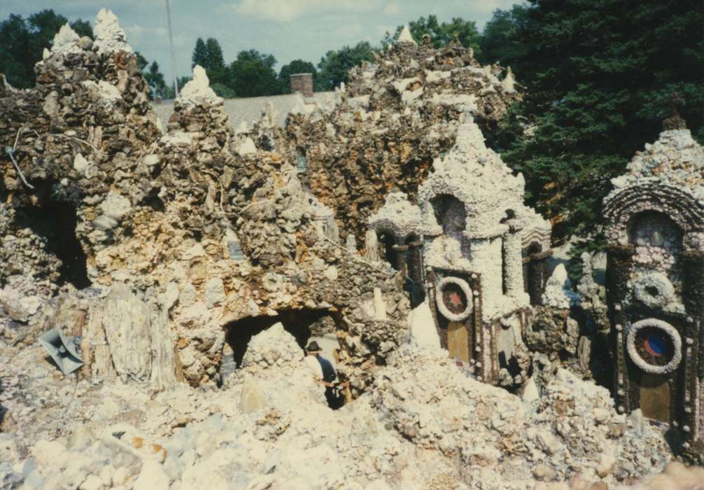 Iowa, history of Iowa, West Bend, IA, Religious Structures, Iowa History, grotto, Hahn, Cindy