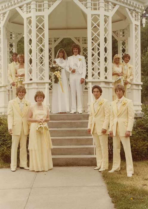 Portraits - Group, history of Iowa, gazebo, IA, groom, Iowa History, bride, Iowa, Weddings, Pfeiffer, Jean