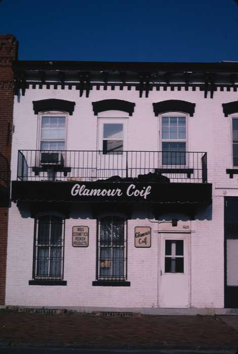 awning, cosmetics, storefront, Library of Congress, barred, Iowa History, store, Iowa, history of Iowa, Businesses and Factories, door, window, balcony