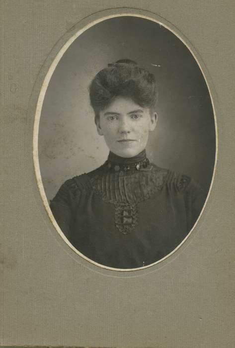 IA, Portraits - Individual, Iowa History, Pfeiffer, Jean, Iowa, hairstyle, history of Iowa