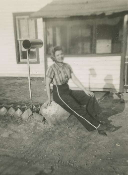 Portraits - Individual, rock, Iowa History, Iowa, Norwoodville, IA, Campopiano Von Klimo, Melinda, kerchief, history of Iowa