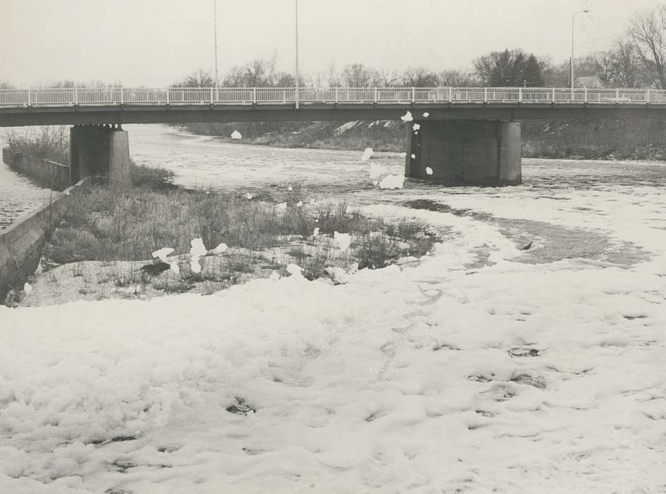 bridge, Iowa History, history of Iowa, Winter, Lakes, Rivers, and Streams, Waverly, IA, cedar river, river, Iowa, snow, Waverly Public Library